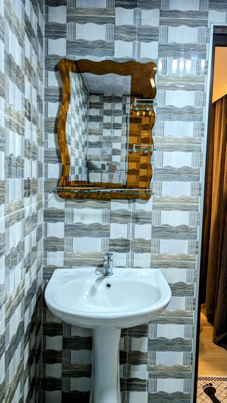 Shara Hotel Μέστια Εξωτερικό φωτογραφία