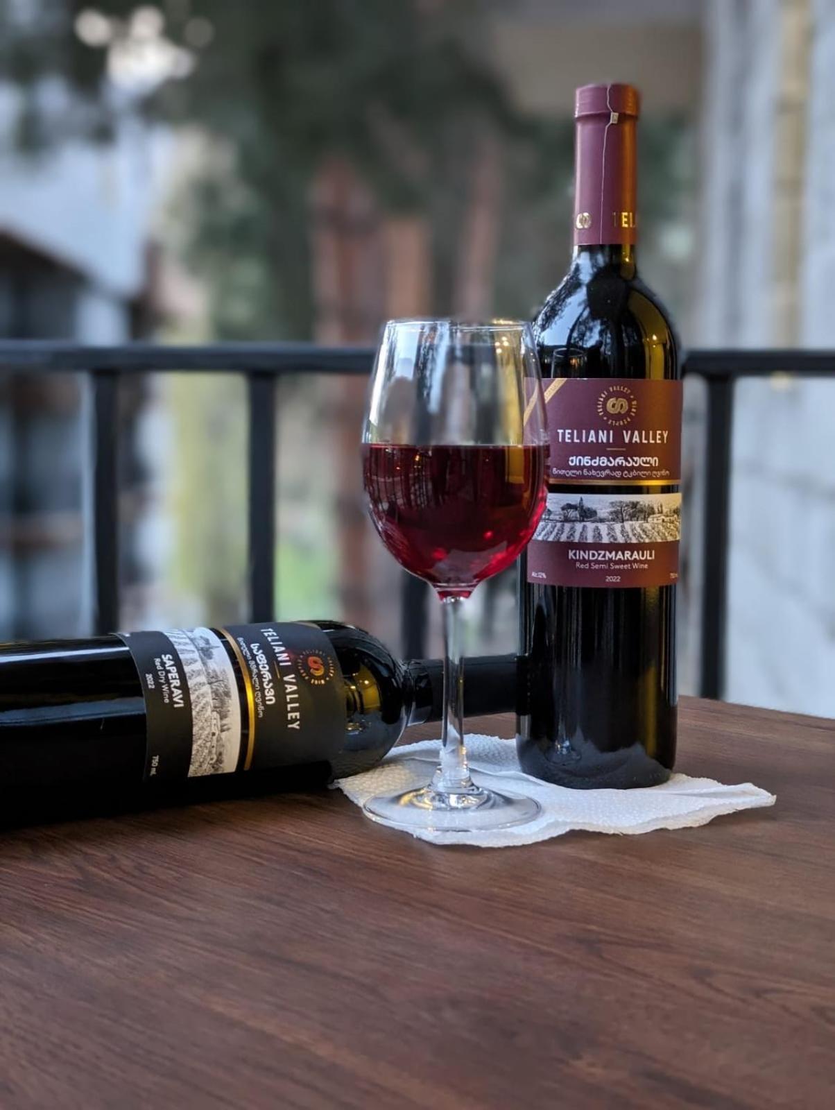 Shara Hotel Μέστια Εξωτερικό φωτογραφία
